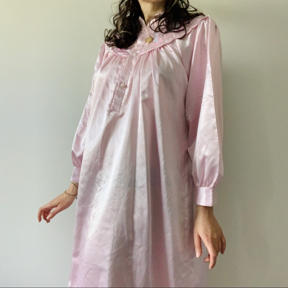 90s vintage baby pink nightgown